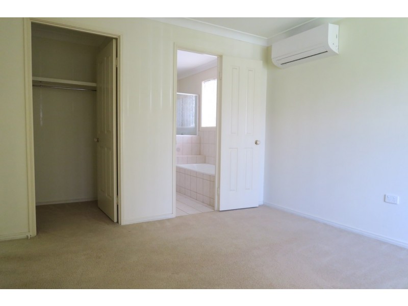 2A Walsh Street, Newtown QLD 4305