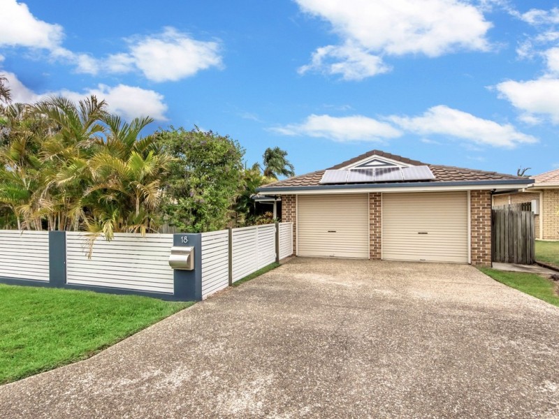 18 Palm Avenue, Raceview QLD 4305
