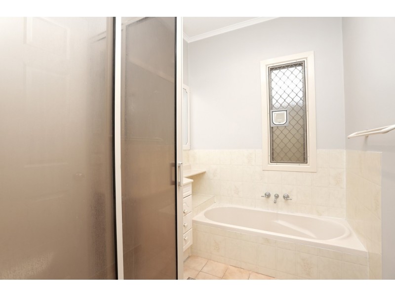 18 Kerton Street, Brassall QLD 4305