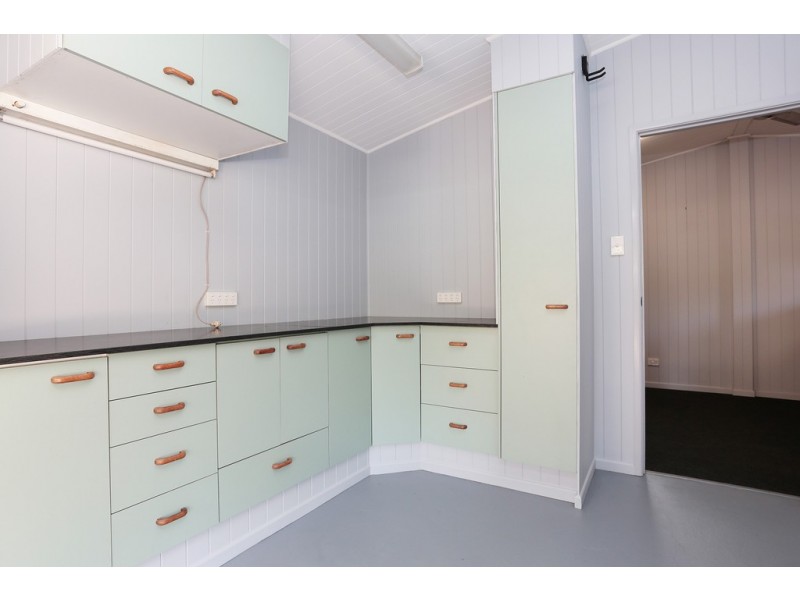 18 Kerton Street, Brassall QLD 4305