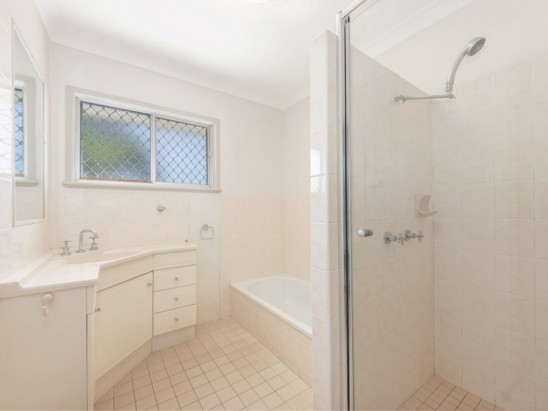 18 Kiah Street, Eastern Heights QLD 4305