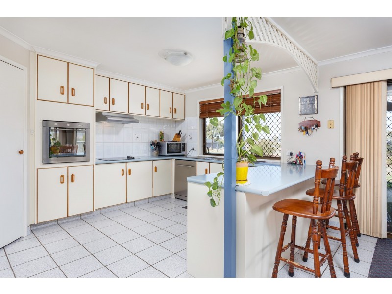 2D Fairway Drive, Hatton Vale QLD 4341