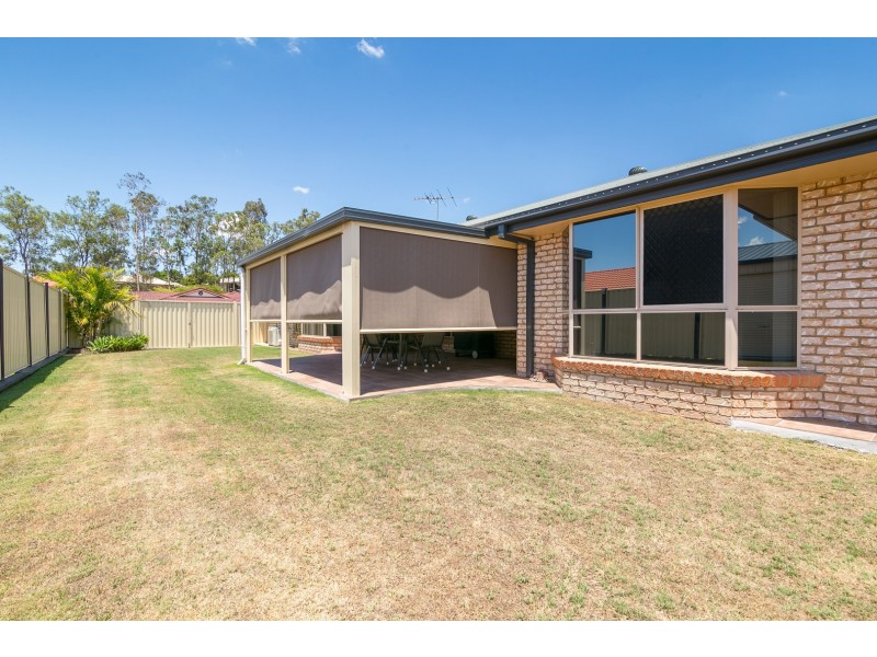 9 Chestnut Drive, Flinders View QLD 4305