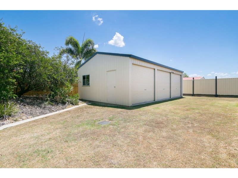 9 Chestnut Drive, Flinders View QLD 4305