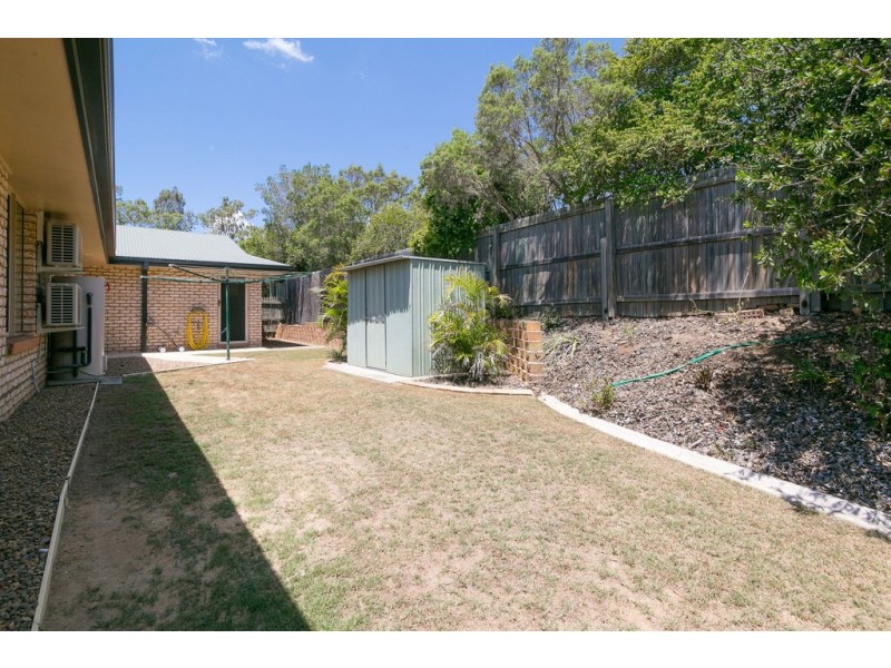 9 Chestnut Drive, Flinders View QLD 4305