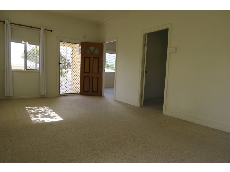 12A Greenham Street, Raceview QLD 4305