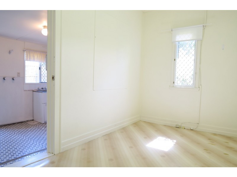 12A Greenham Street, Raceview QLD 4305