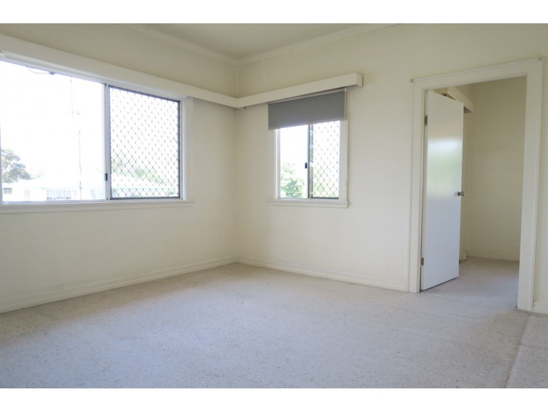 12A Greenham Street, Raceview QLD 4305