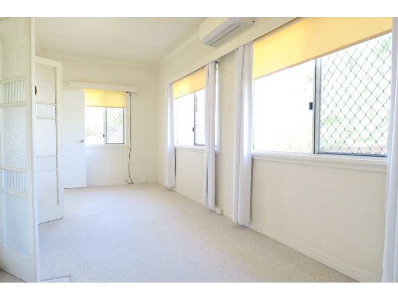 12A Greenham Street, Raceview QLD 4305