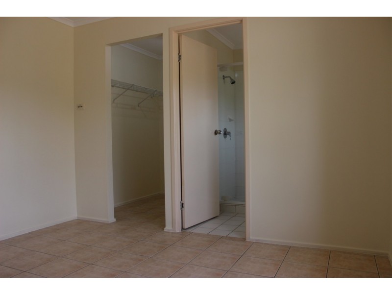 25 Comona Court, Wulkuraka QLD 4305