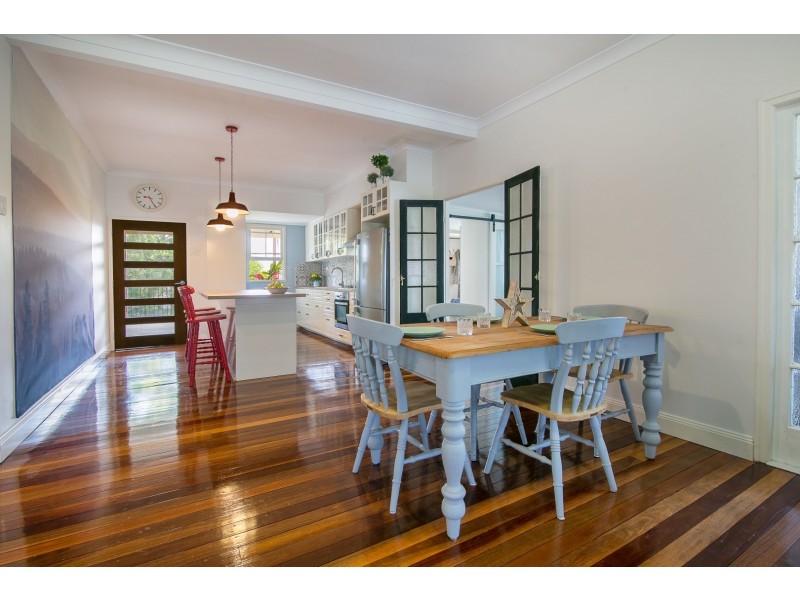 24 Grange Road, Silkstone QLD 4304