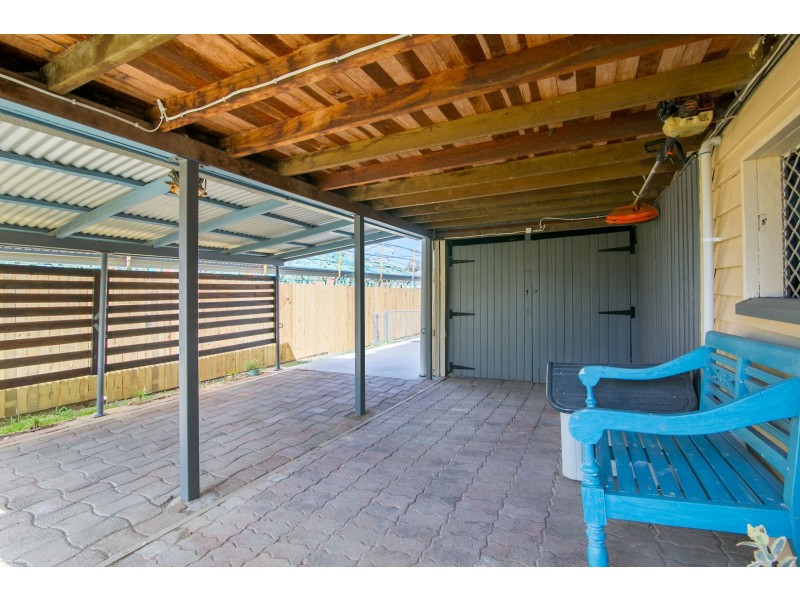 24 Grange Road, Silkstone QLD 4304