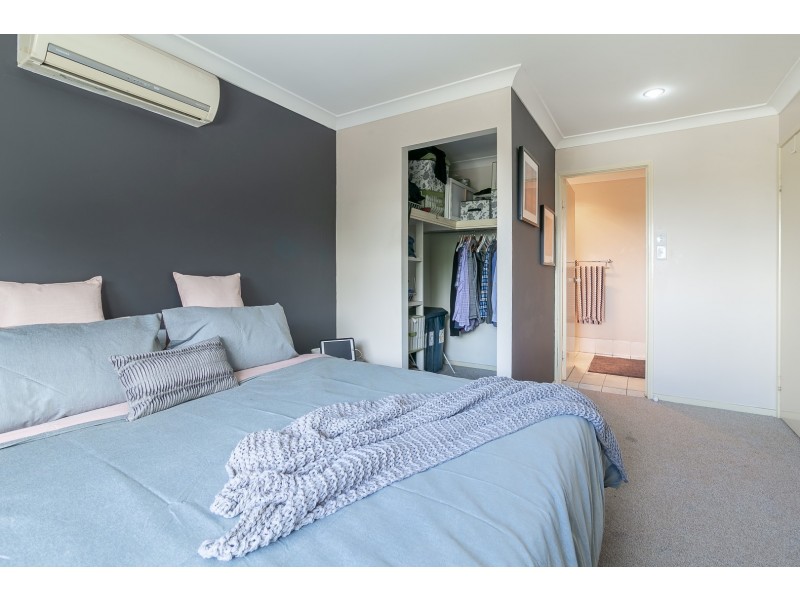 9 Henry Samuel Drive, Redbank Plains QLD 4301