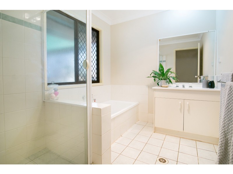 9 Henry Samuel Drive, Redbank Plains QLD 4301