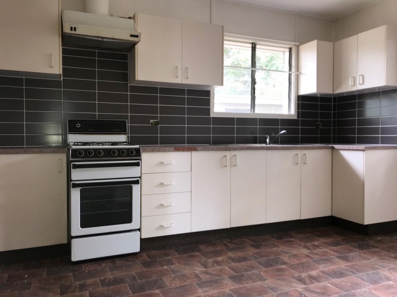 23 Coverack Street, Leichhardt QLD 4305