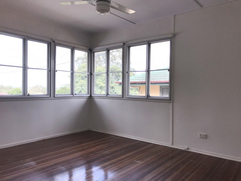 23 Coverack Street, Leichhardt QLD 4305