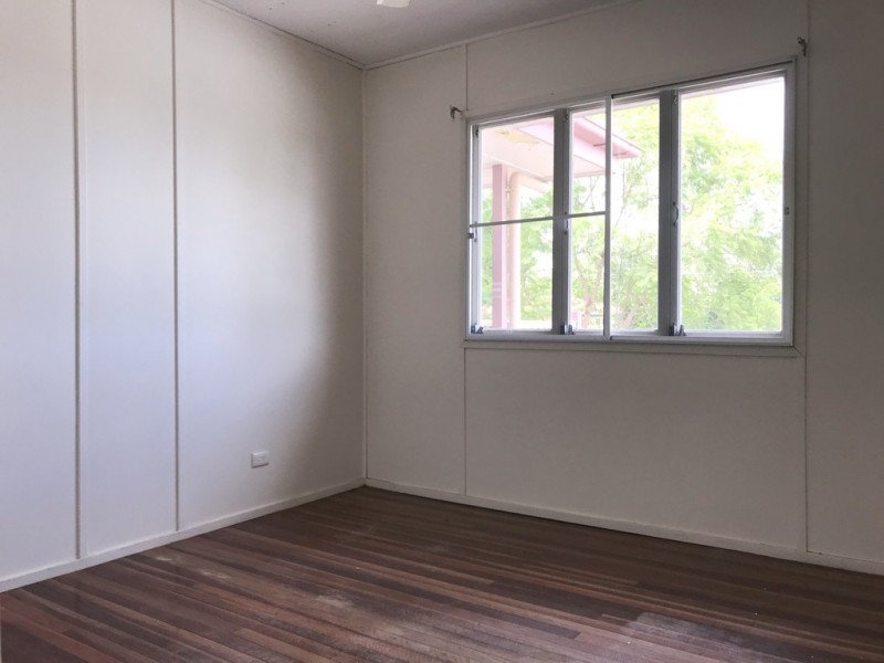 23 Coverack Street, Leichhardt QLD 4305