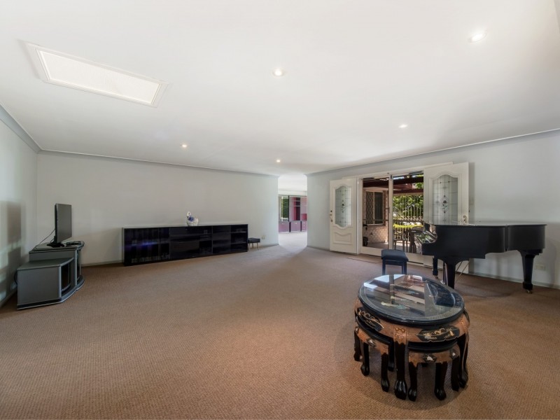 2 Hampden Court, Brassall QLD 4305