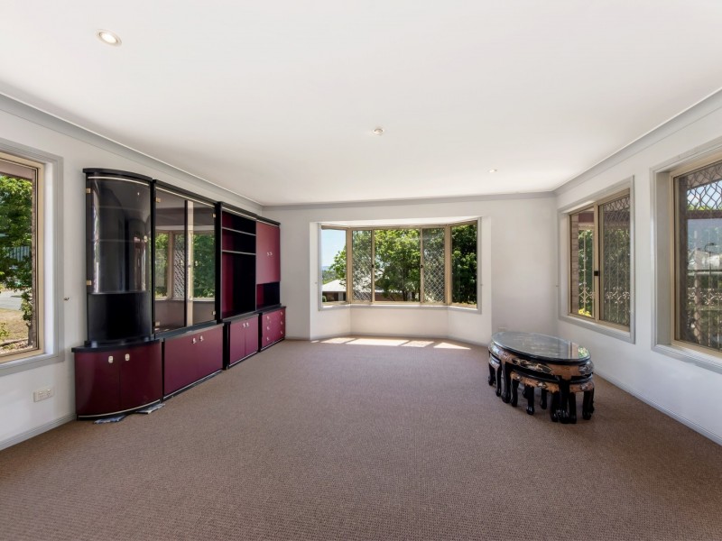 2 Hampden Court, Brassall QLD 4305