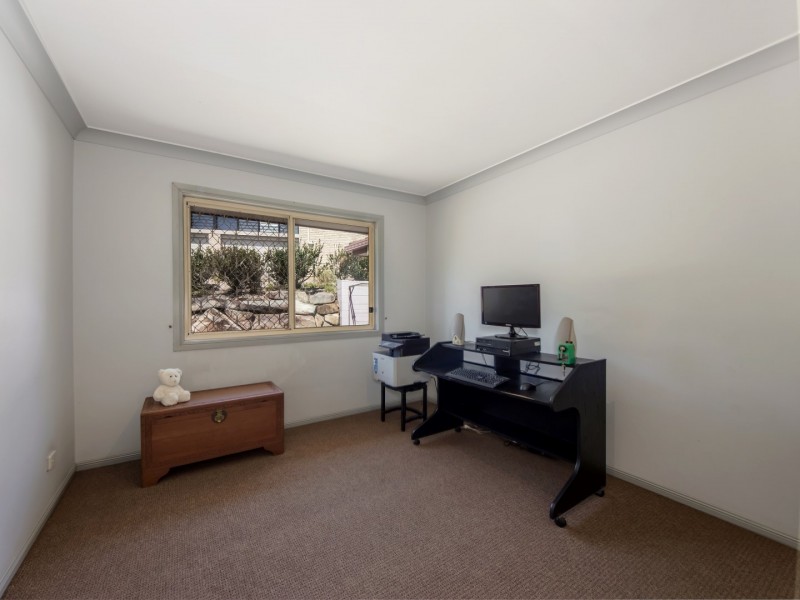 2 Hampden Court, Brassall QLD 4305