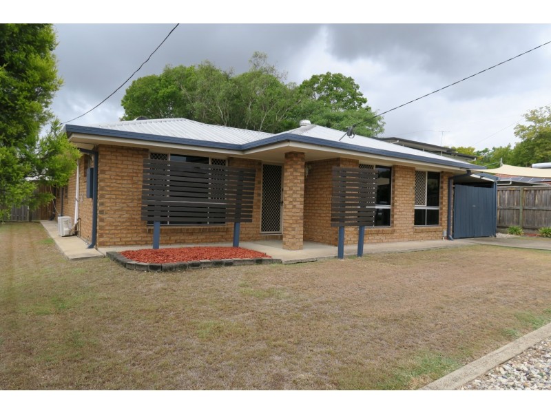 16 Pine Street, Flinders View QLD 4305