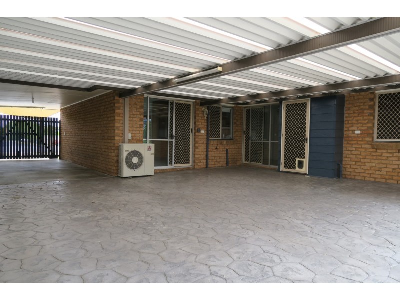 16 Pine Street, Flinders View QLD 4305