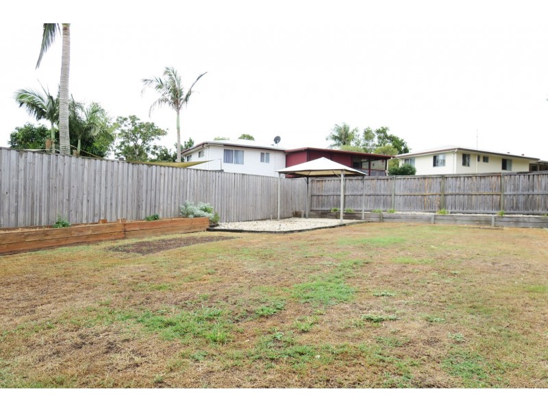 16 Pine Street, Flinders View QLD 4305