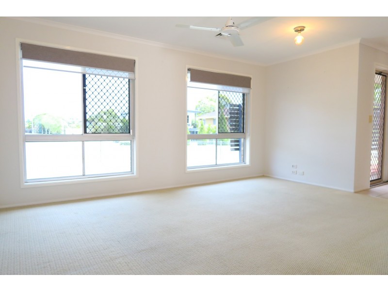 16 Pine Street, Flinders View QLD 4305