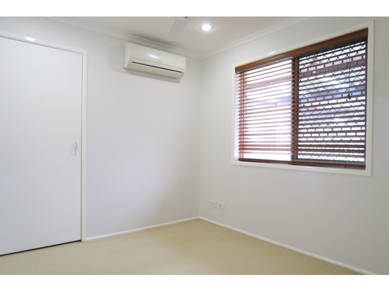 16 Pine Street, Flinders View QLD 4305