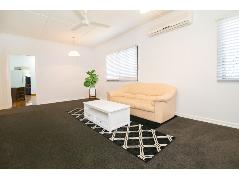 30 Vineyard Street, One Mile QLD 4305