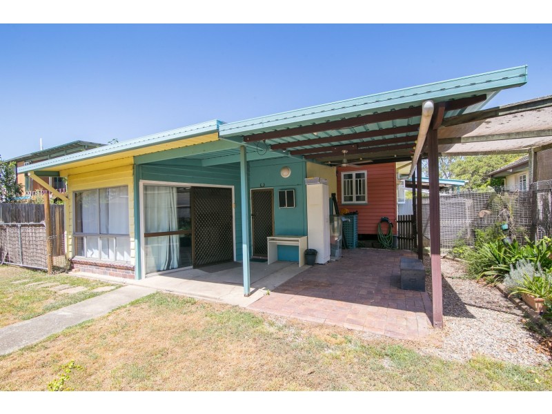 30 Vineyard Street, One Mile QLD 4305