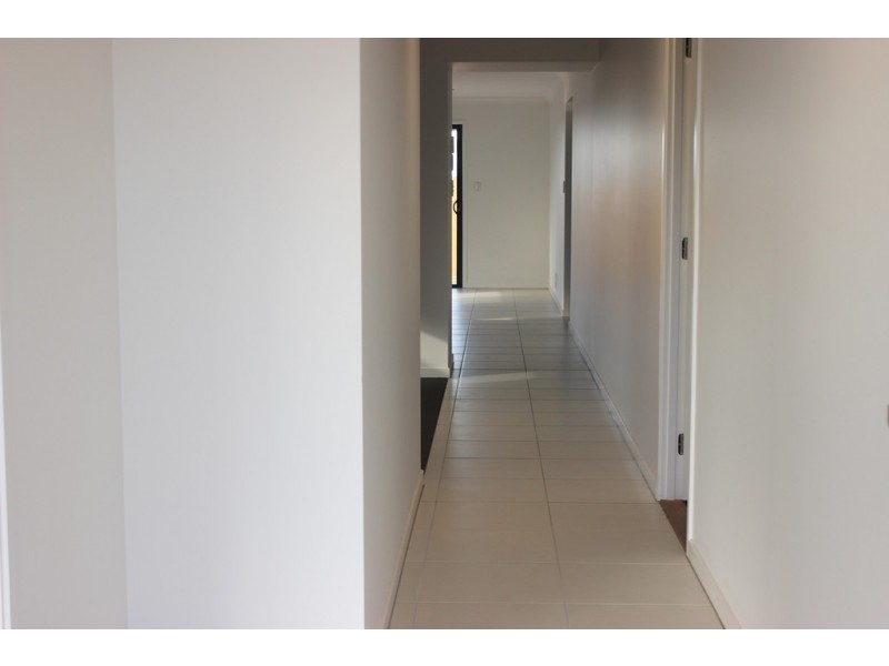 58 Wallace Street, Walloon QLD 4306