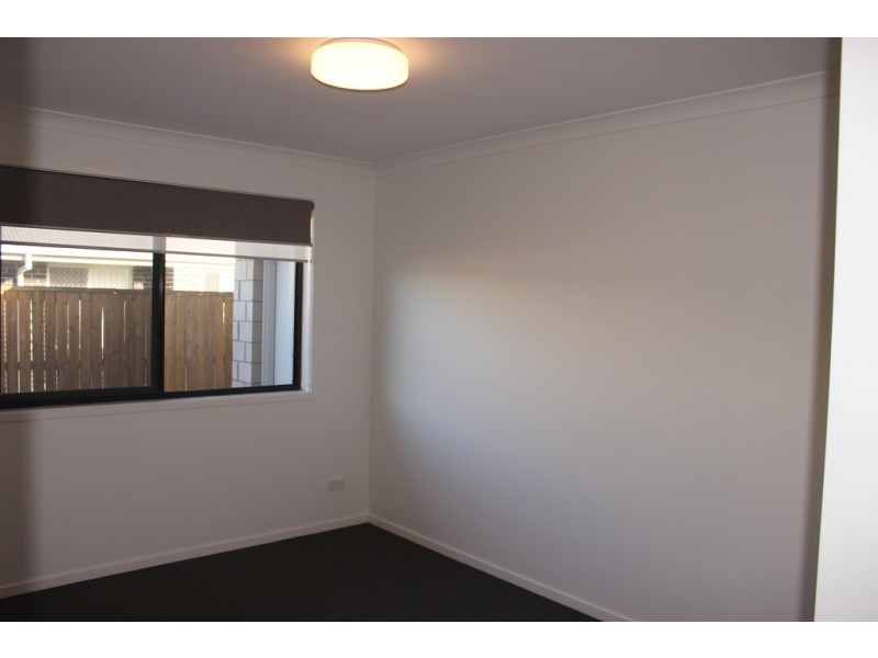 58 Wallace Street, Walloon QLD 4306