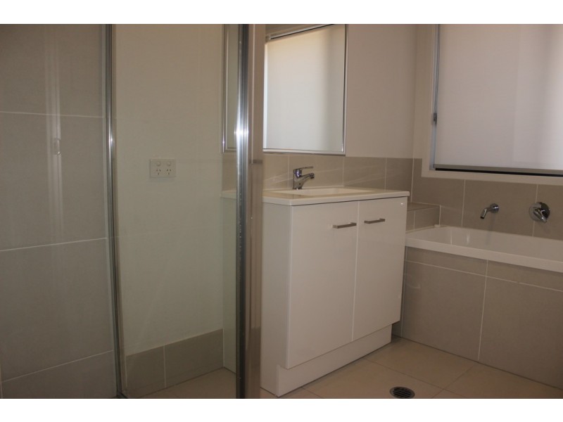 58 Wallace Street, Walloon QLD 4306