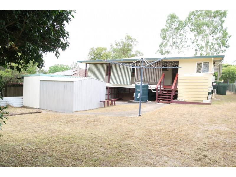 40 Larsen Street, Leichhardt QLD 4305