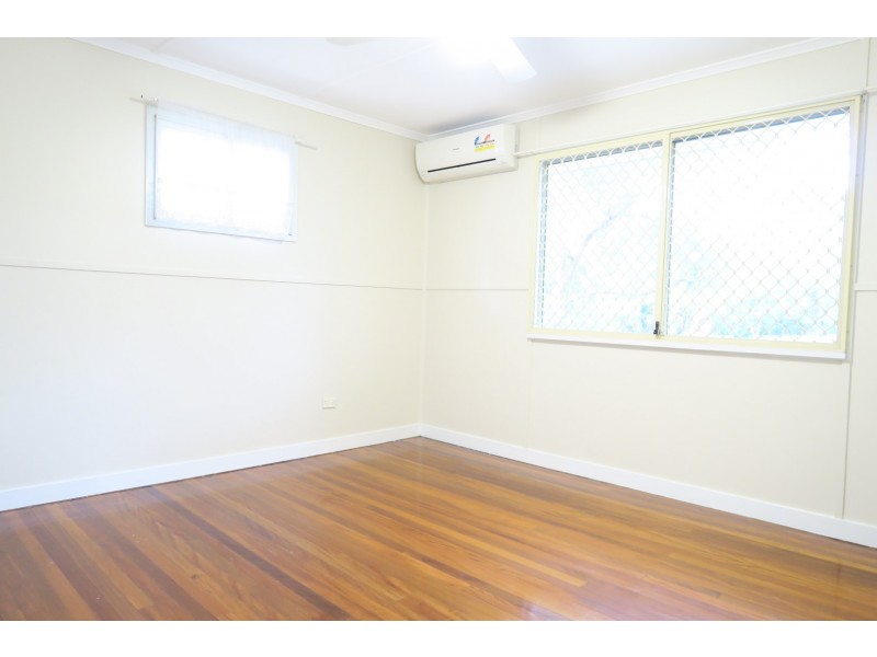 40 Larsen Street, Leichhardt QLD 4305
