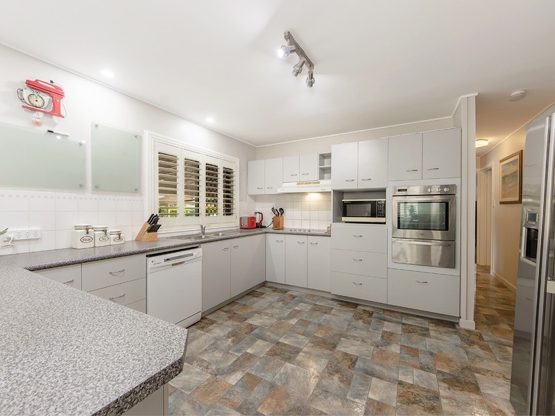 39 Stephenson Street, Coalfalls QLD 4305