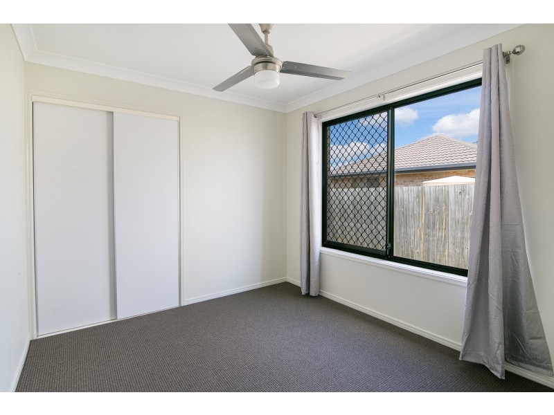 11 Ronayne Circle, One Mile QLD 4305