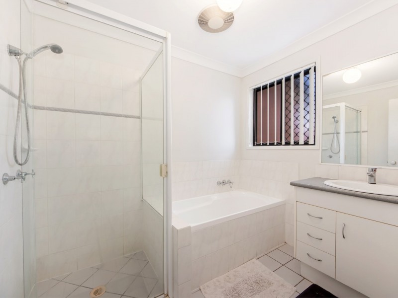 7 Kathleen Place, Yamanto QLD 4305