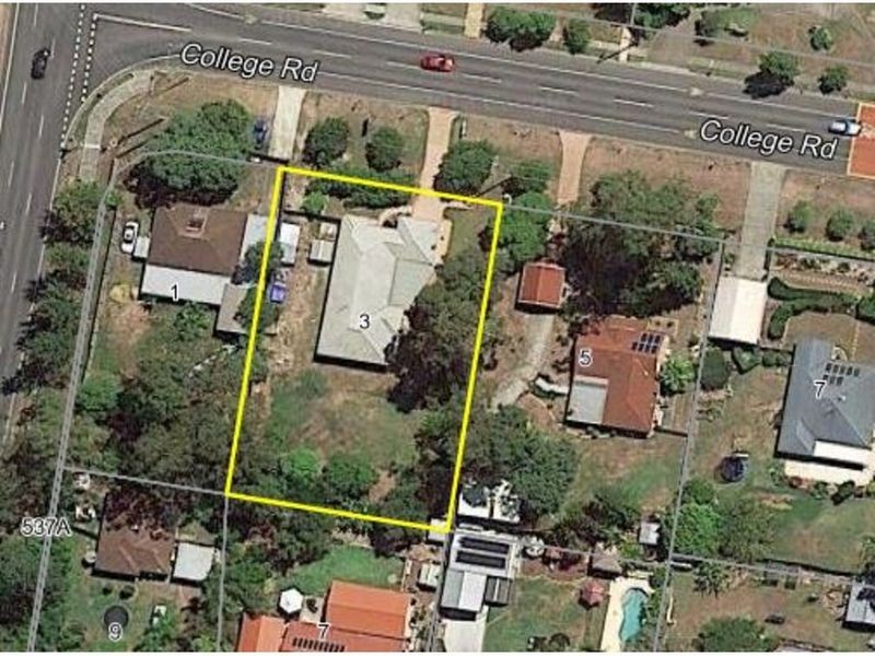 3 College Road, Karana Downs QLD 4306
