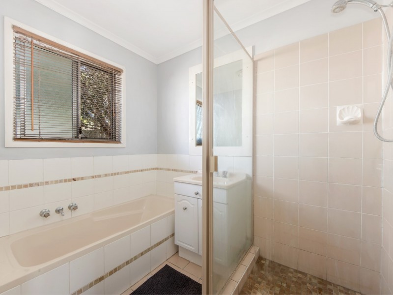 8 Border Court, Brassall QLD 4305