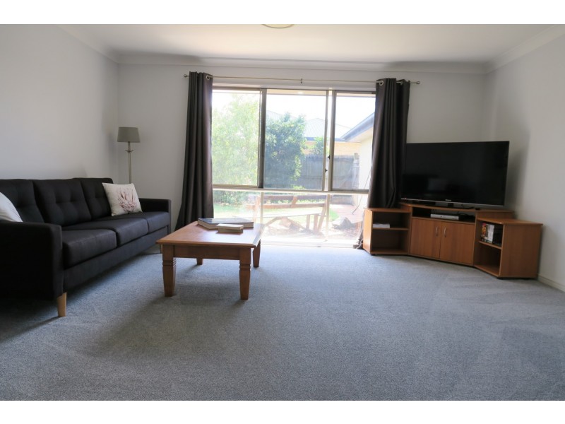 29 Kensington Drive, Flinders View QLD 4305