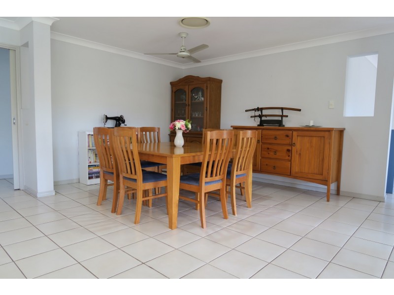 29 Kensington Drive, Flinders View QLD 4305