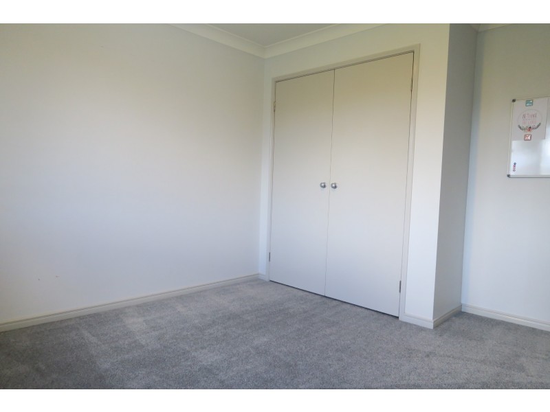 29 Kensington Drive, Flinders View QLD 4305
