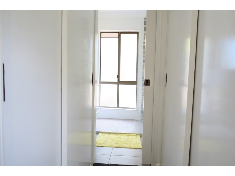 33 Hall Street, Peak Crossing QLD 4306