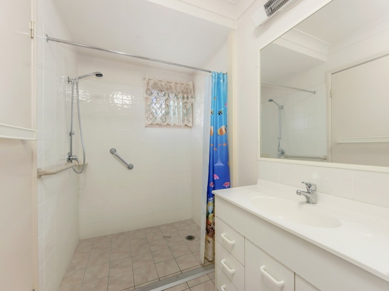 1 Wellington Street, Brassall QLD 4305