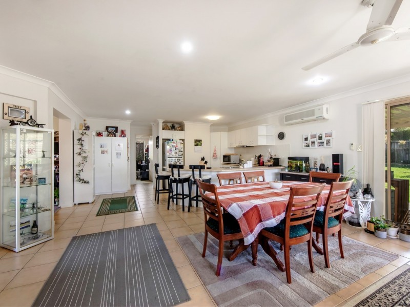 5 Tea Tree Place, Raceview QLD 4305