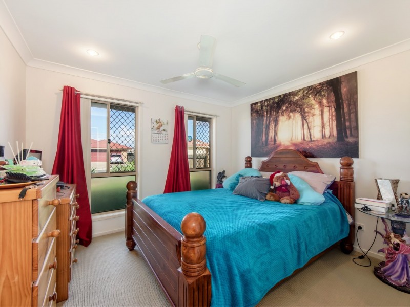 5 Tea Tree Place, Raceview QLD 4305