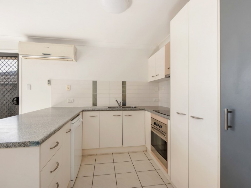 72 Anna Drive, Raceview QLD 4305