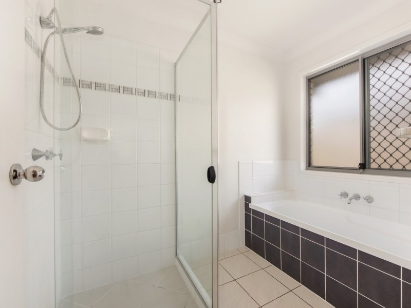 72 Anna Drive, Raceview QLD 4305